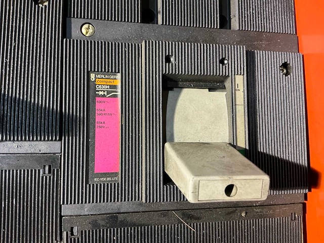 Merlin gerin vermogensautomaat (7x) - afbeelding 4 van  5