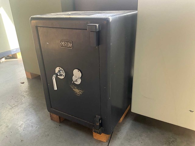 Merlin kluis - afbeelding 1 van  8