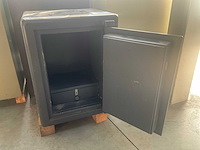 Merlin kluis - afbeelding 6 van  8