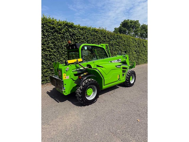 Merlo - 2023 - p27.6top - verreiker - afbeelding 2 van  15