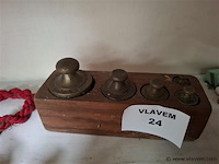 Messing gewichten - afbeelding 1 van  1