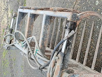 Mestklauw bobcat voorladers en accessoires - afbeelding 4 van  6