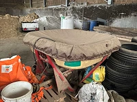 Meststofdistributeur - landbouwmestverspreider – capaciteit 1.200 kg - afbeelding 2 van  7