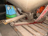 Meststofdistributeur - landbouwmestverspreider – capaciteit 1.200 kg - afbeelding 4 van  6