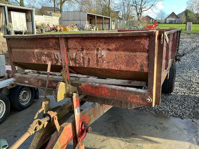 Meststrooier overige transportvoertuigen - afbeelding 14 van  27