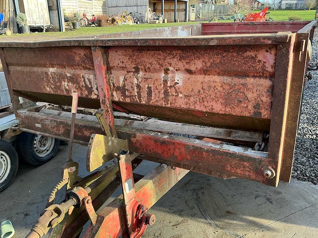 Meststrooier overige transportvoertuigen - afbeelding 16 van  27