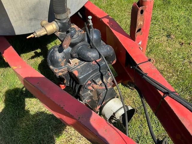 Mesttank - afbeelding 8 van  8