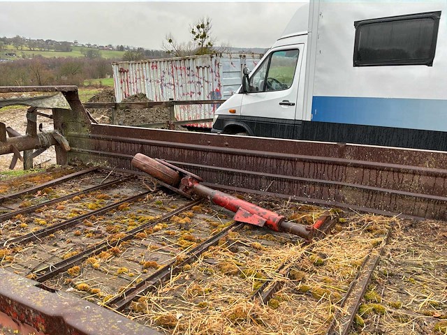 Mestverspreider - afbeelding 12 van  25