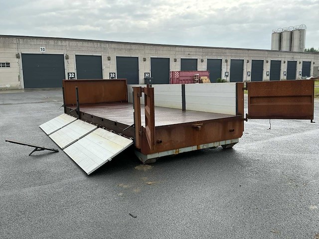 Met-co afzetcontainer + waterreservoir 6500l - afbeelding 2 van  11