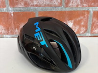 Met helm - afbeelding 1 van  3