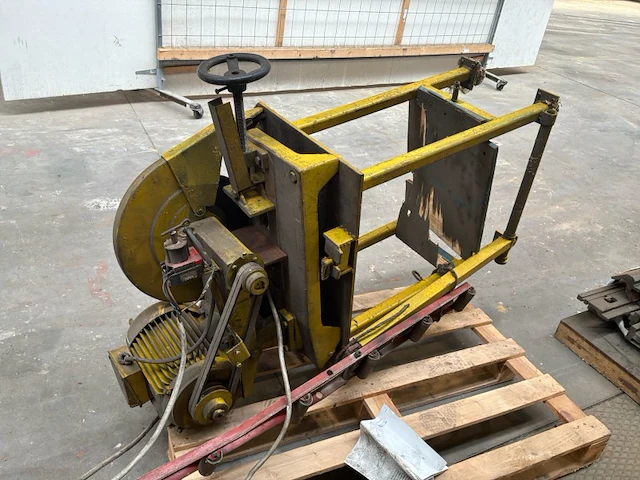Metaal cirkel afkortzaagmachine - afbeelding 2 van  5