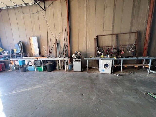 Metaalafkortzaag hbm machines 210 met aangebouwde rollerbaan 2x5m, 3 sets startkabels, metaal achterliggende de zaag (3,4) - afbeelding 10 van  18