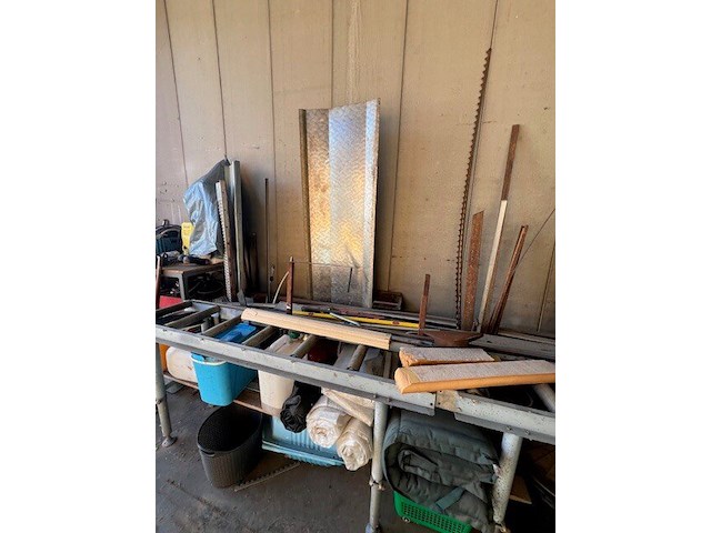 Metaalafkortzaag hbm machines 210 met aangebouwde rollerbaan 2x5m, 3 sets startkabels, metaal achterliggende de zaag (3,4) - afbeelding 14 van  18