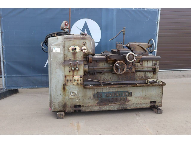 Metaaldraaibank les innovations mecaniques t6 elektrisch - afbeelding 1 van  1