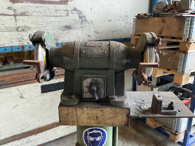 Metabo 700 werkbankslijpmachine - afbeelding 2 van  3