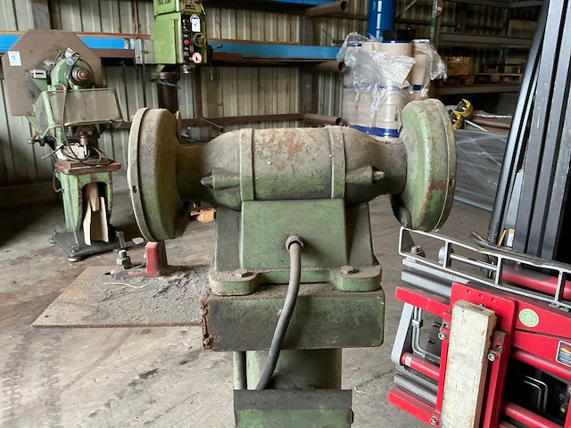 Metabo 700 werkbankslijpmachine - afbeelding 3 van  3