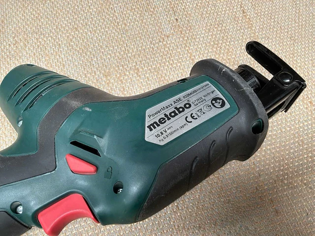 Metabo accu reciprozaag + decoupeerzaag - afbeelding 3 van  4