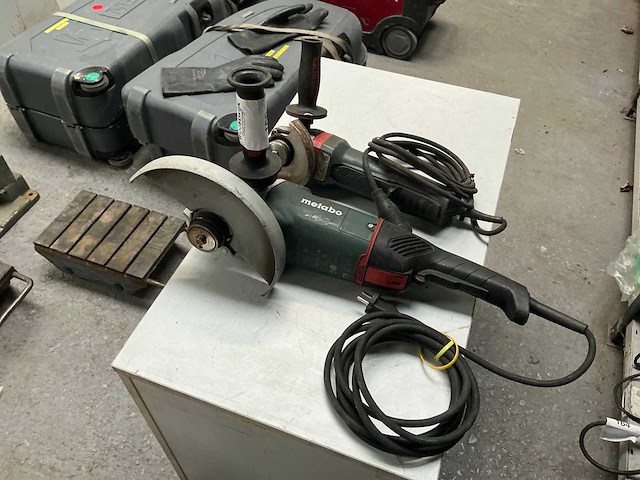 Metabo haakse slijpmachine (2x) - afbeelding 1 van  7