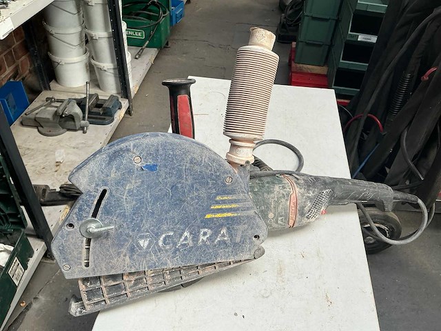 Metabo haakse slijpmachine met stofkap - afbeelding 1 van  4