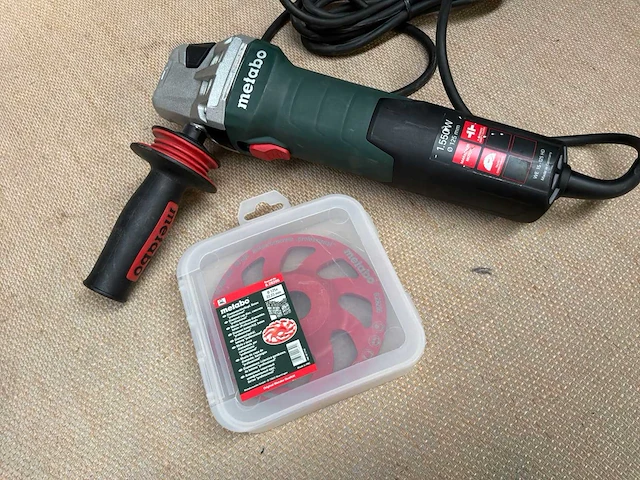 Metabo haakse slijpmachine - afbeelding 1 van  5