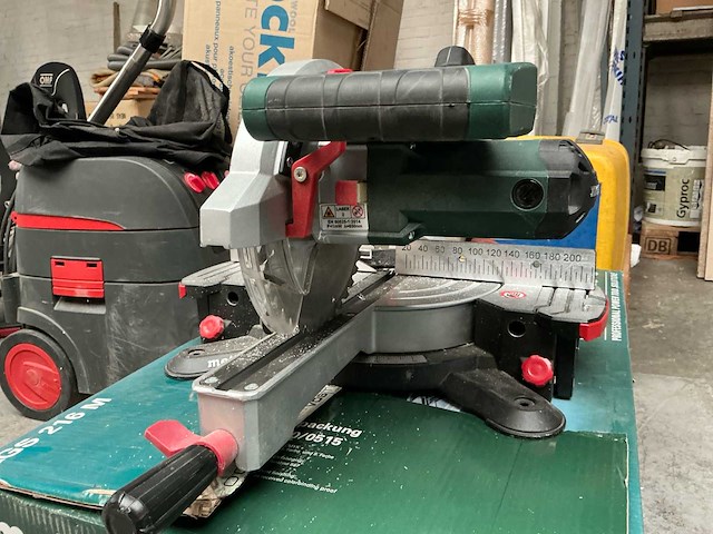 Metabo kgs 216m afkortzaag - afbeelding 4 van  5