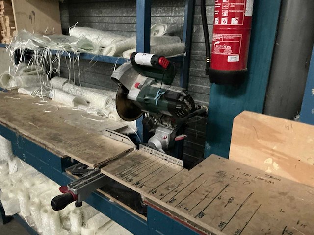 Metabo kgs 254 m afkortzaag - afbeelding 3 van  6