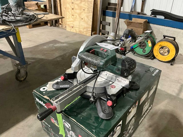 Metabo kgs 254 m radiaalafkortzaagmachine - afbeelding 4 van  10