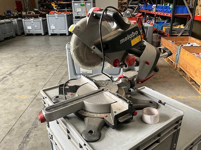 Metabo kgs 254 plus afkortcirkelzaagmachine - afbeelding 1 van  8