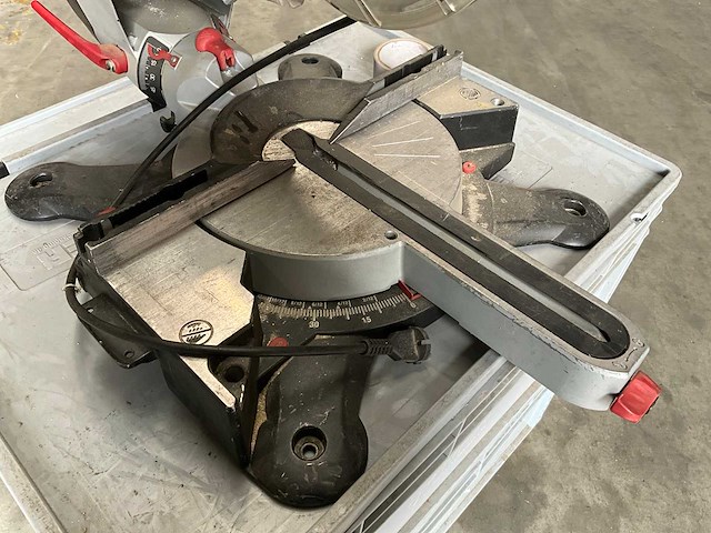 Metabo kgs 254 plus afkortcirkelzaagmachine - afbeelding 6 van  8
