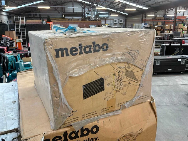 Metabo kgs 255 plus afkortcirkelzaagmachine - afbeelding 1 van  3