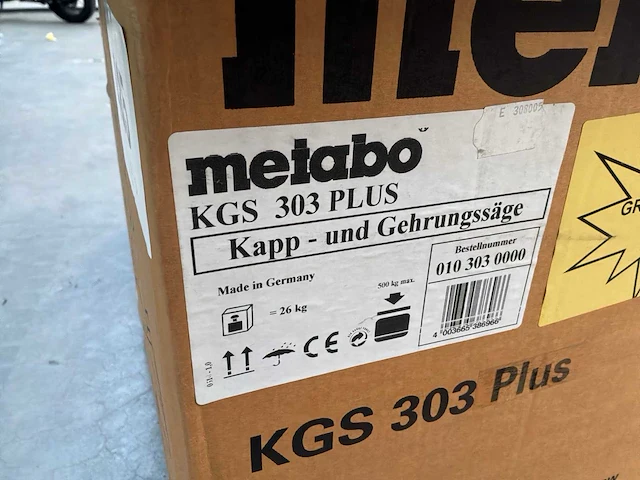 Metabo kgs 303 plus afkortcirkelzaagmachine - afbeelding 2 van  3
