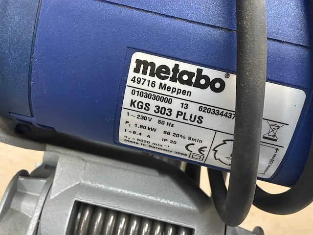 Metabo kgs 303 plus afkortcirkelzaagmachine - afbeelding 3 van  7