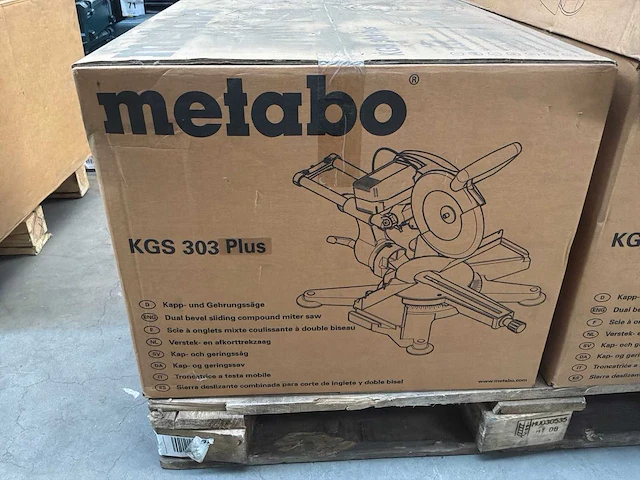 Metabo kgs 303 plus afkortcirkelzaagmachine - afbeelding 2 van  3