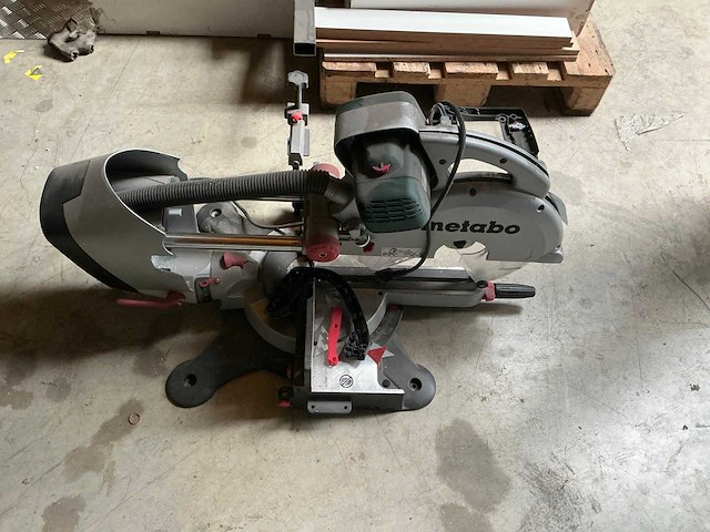 Metabo kgs315 plus afkortzaag - afbeelding 2 van  5