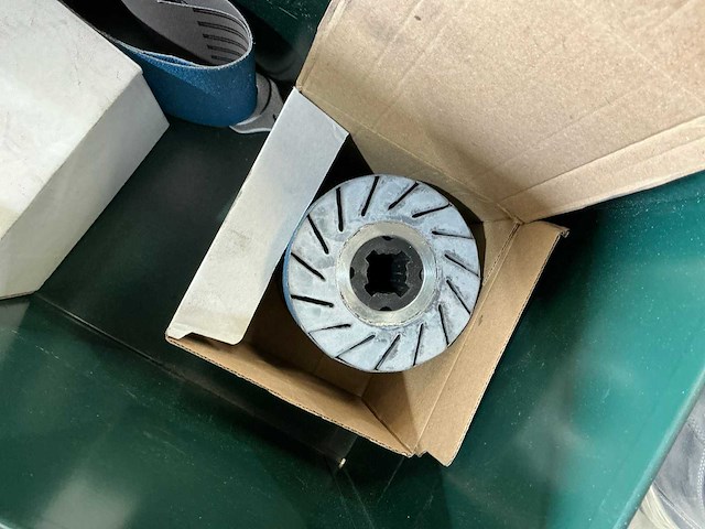 Metabo se 17-200rt satineermachine - afbeelding 7 van  9