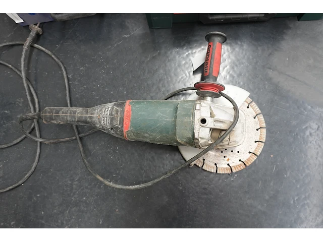 Metabo we 22-230 mvt haakse slijper 230 mm met diamantschijf - afbeelding 1 van  5