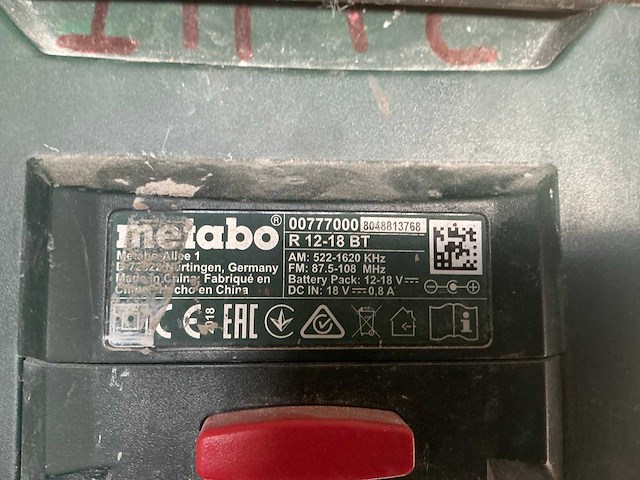 Metabo werfradio en bouwlamp. - afbeelding 1 van  1