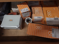 Metaen werkbank + inhoud - afbeelding 10 van  20