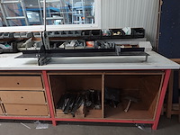 Metaen werkbank + inhoud - afbeelding 1 van  20