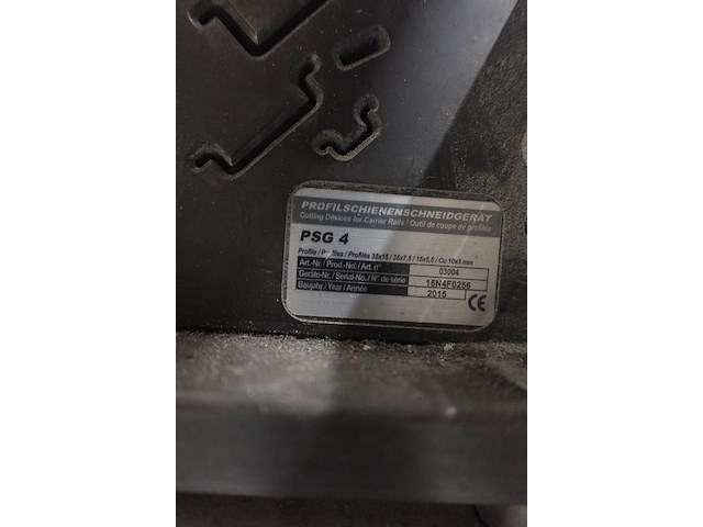 Metaen werkbank + inhoud - afbeelding 16 van  20