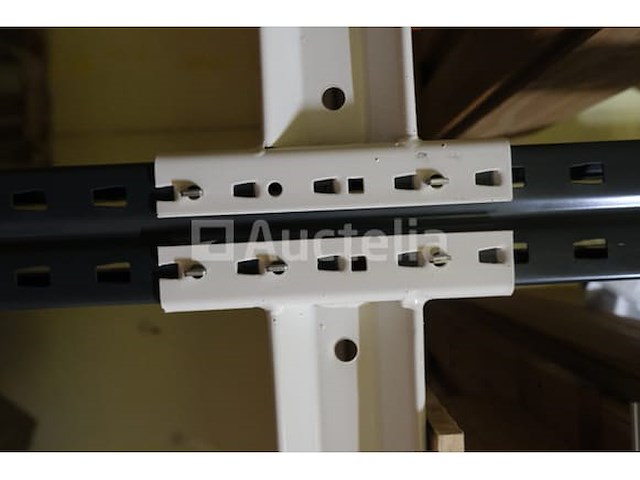 Metal rack - afbeelding 7 van  7