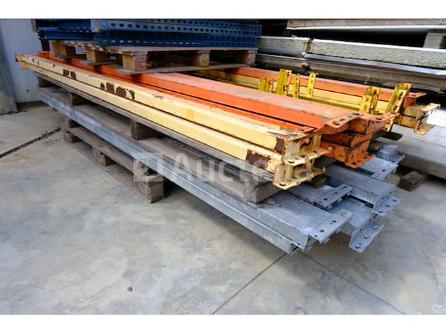 Metal rack - afbeelding 1 van  8