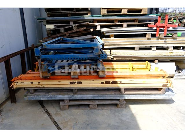 Metal rack - afbeelding 2 van  8
