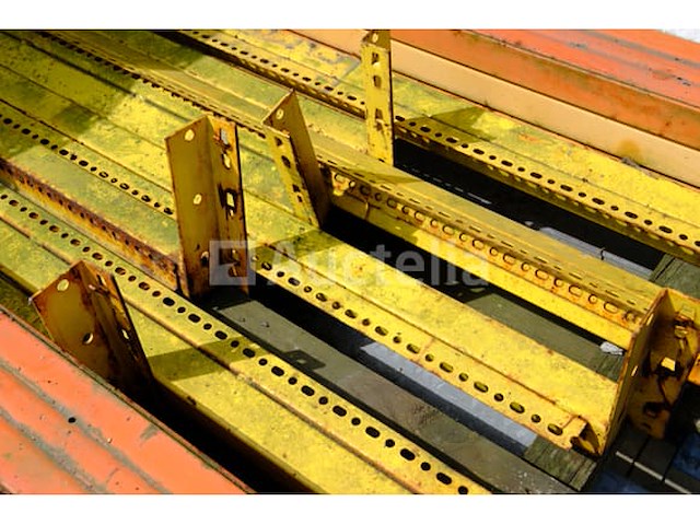 Metal rack - afbeelding 6 van  8