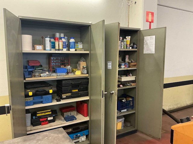 Metalen 2-deurs archiefkast met inhoud (2x) - afbeelding 2 van  6