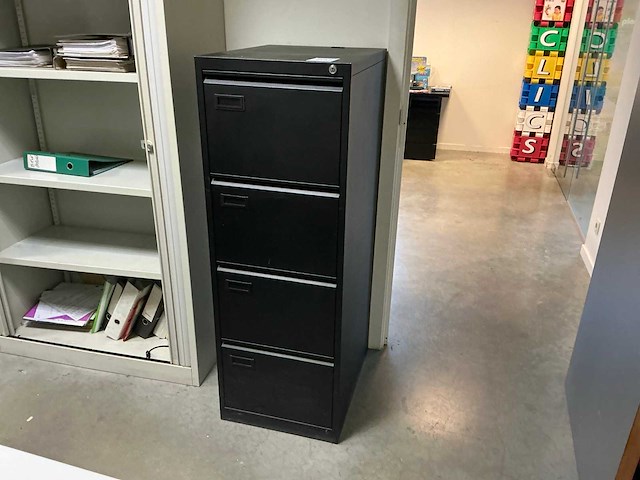 Metalen 4-ladenkast - afbeelding 1 van  3