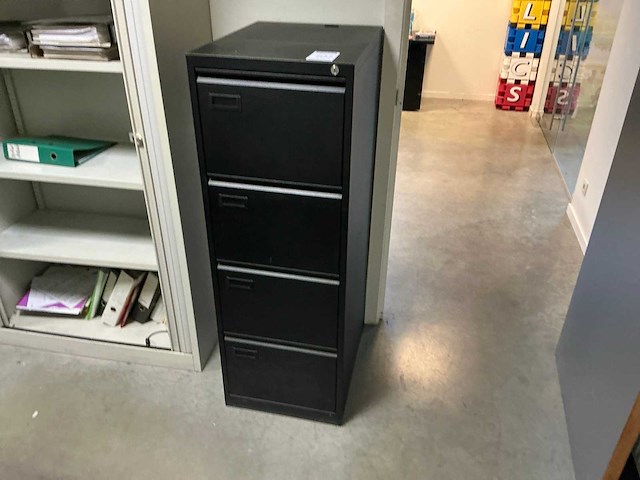 Metalen 4-ladenkast - afbeelding 2 van  3