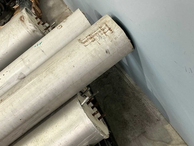 Metalen aanrijdpaal (7x) - afbeelding 3 van  3