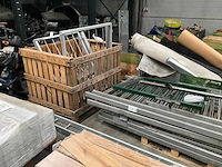 Metalen afrastering - afbeelding 1 van  3