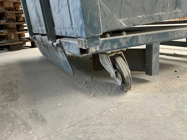 Metalen afvalcontainer - afbeelding 6 van  7